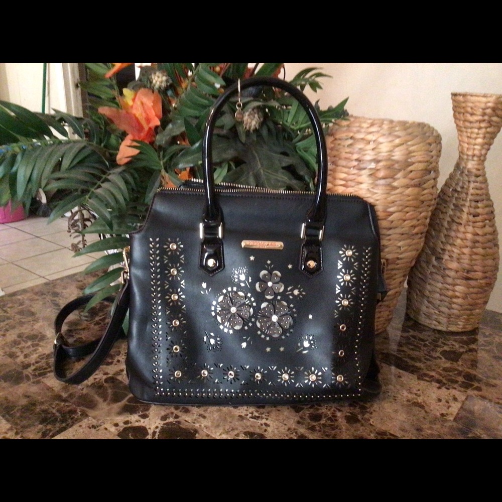 Nicole lee handbag like new